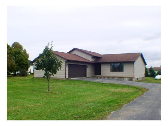 9924 Edwardsville Road Winnebago, IL 61088 - Photo 1 of 11 Gallery Image 1
