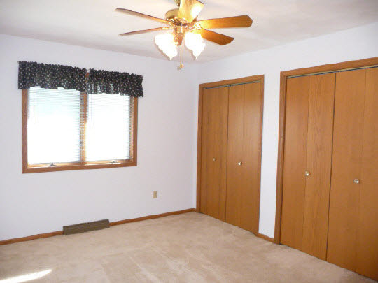 9924 Edwardsville Road Winnebago, IL 61088 - Photo 8 of 11 Gallery Image 8