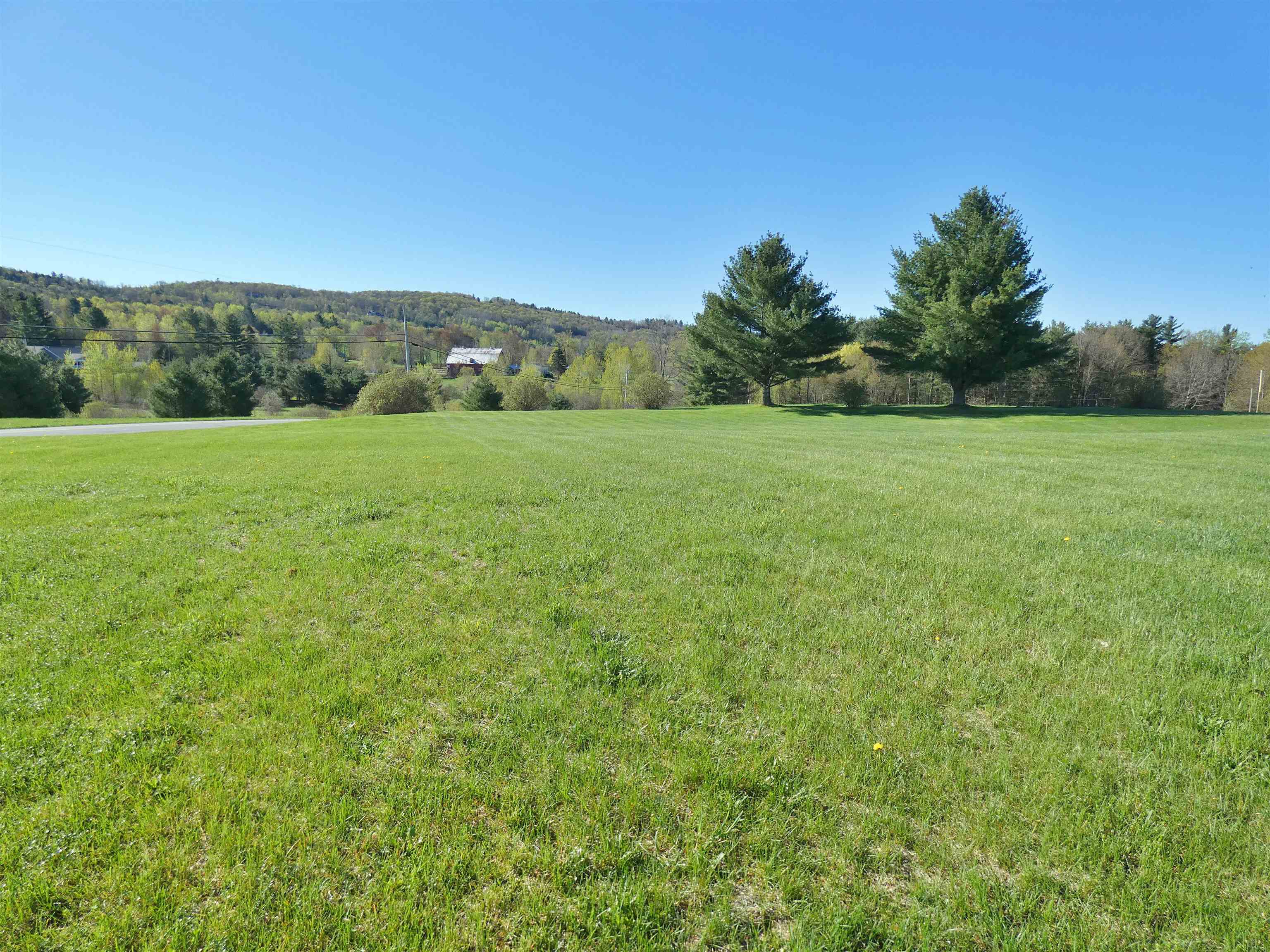 41 Whispering Pines Road Derby, VT 05855 - Photo 2 of 12