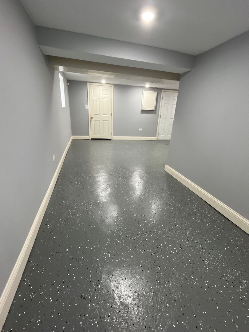 7438 South Champlain Avenue Chicago, IL 60619 - Photo 36 of 41 a view of an empty room with a window