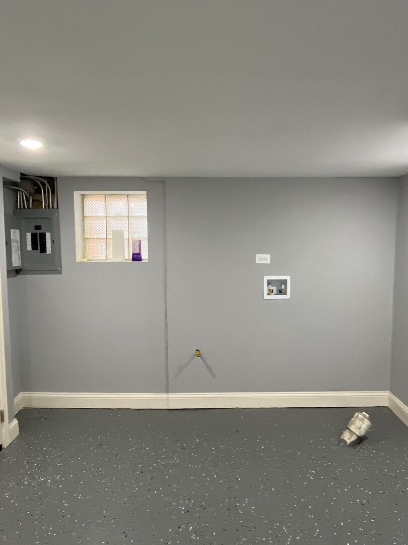 7438 South Champlain Avenue Chicago, IL 60619 - Photo 38 of 41 an empty room with windows