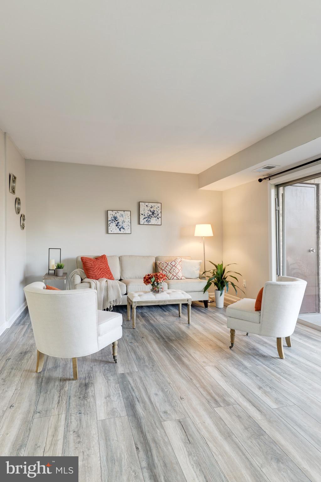 11602 Vantage Hill Road, Unit 12B Reston, VA 20190 - Photo 11 of 38 Gallery Image 11