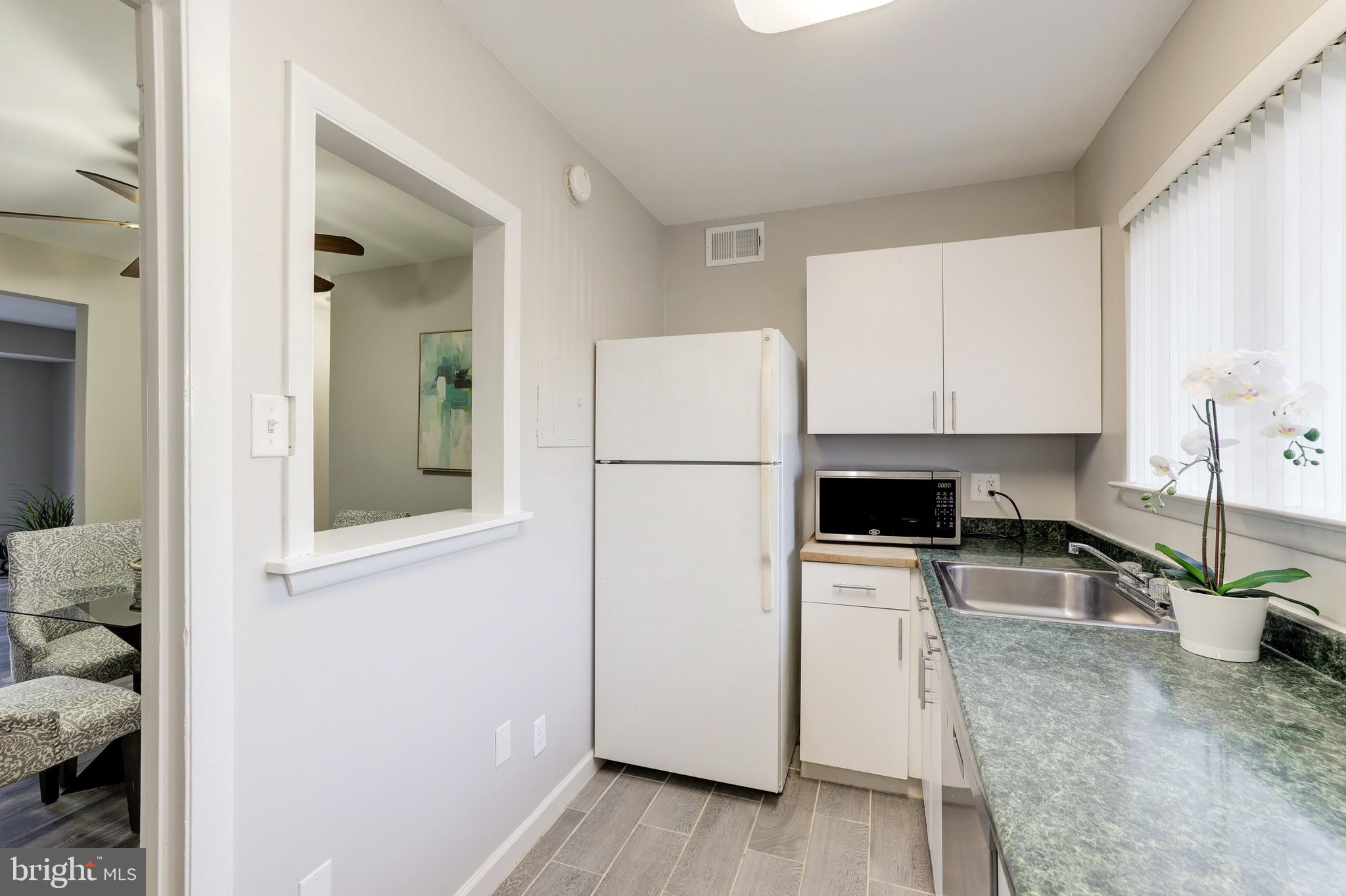11602 Vantage Hill Road, Unit 12B Reston, VA 20190 - Photo 16 of 38 Gallery Image 16