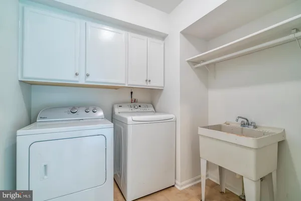 $3,550 | 503 Hunt Way Lane, Herndon, VA 20170