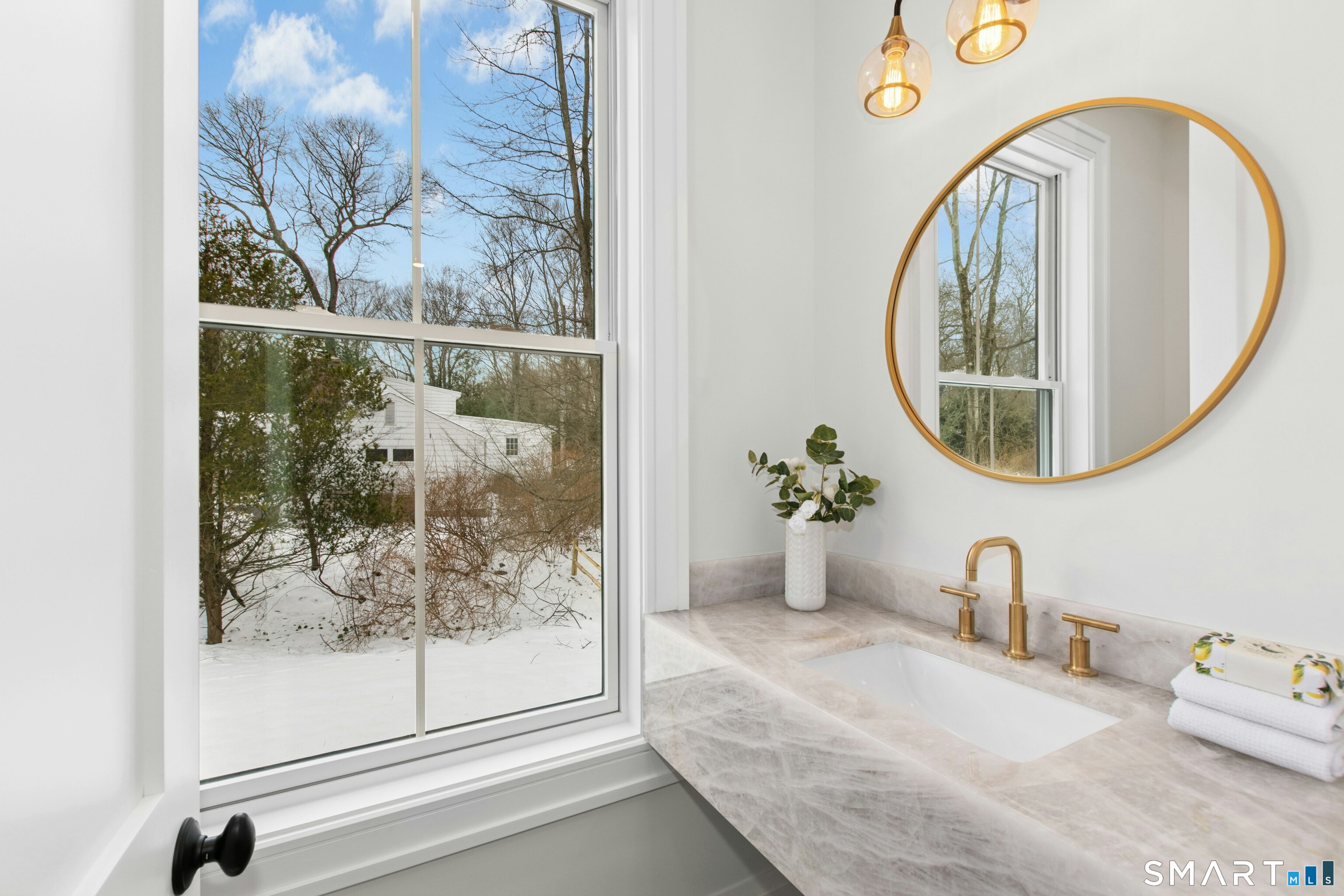 20 Marianne Road Darien, CT 06820 - Photo 22 of 38