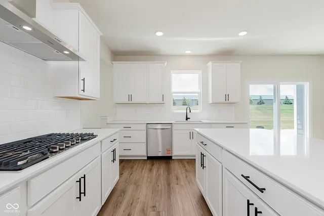 $494,900 | 6406 Stone Side Drive, Plainfield, IN 46168