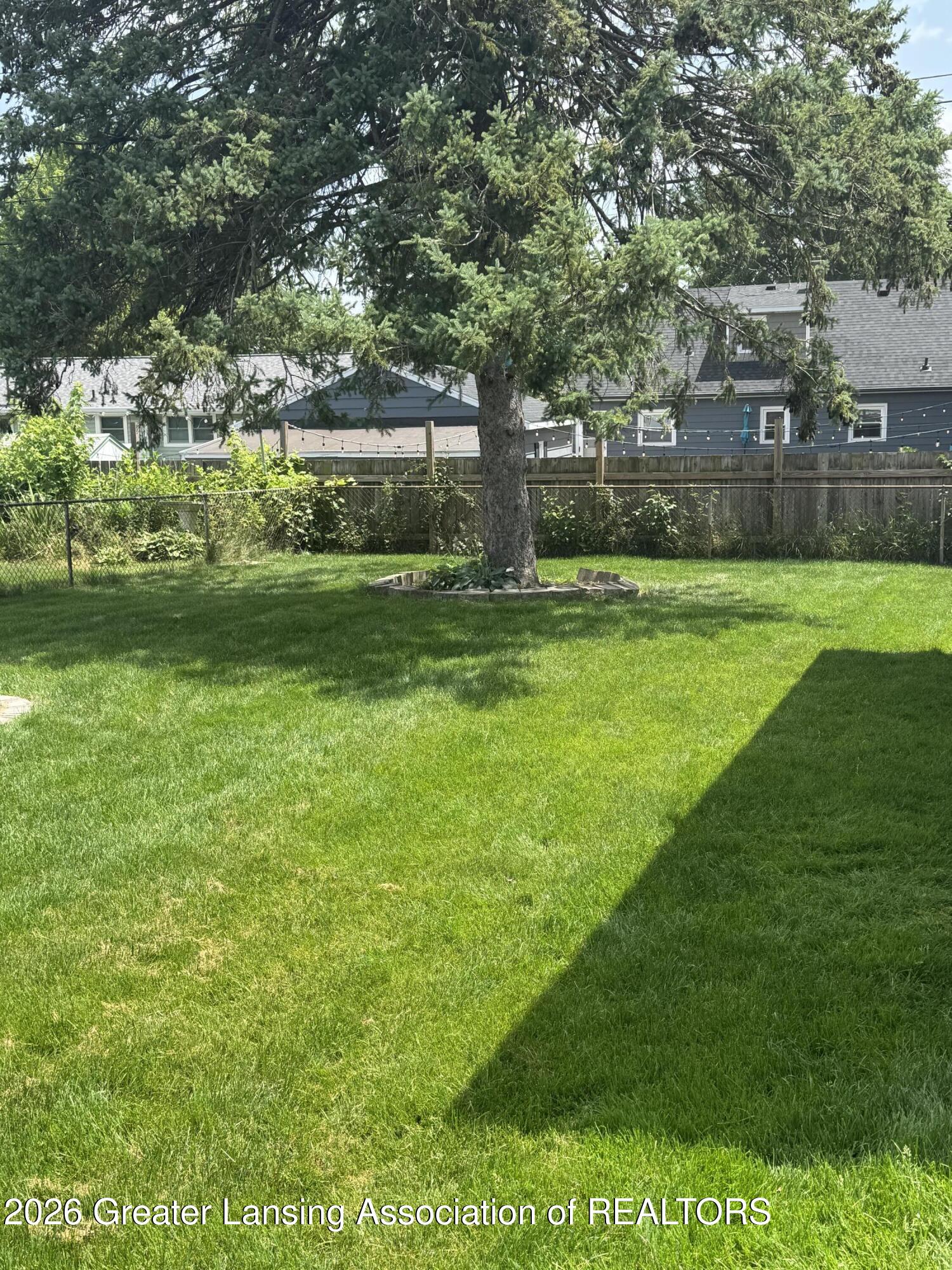 4901 Alpha Street Lansing, MI 48910 - Photo 33 of 34 Back Yard