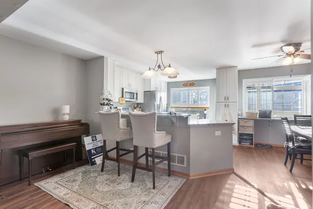 $278,000 | 437 East Willow Street, Unit 437, Elburn, IL 60119