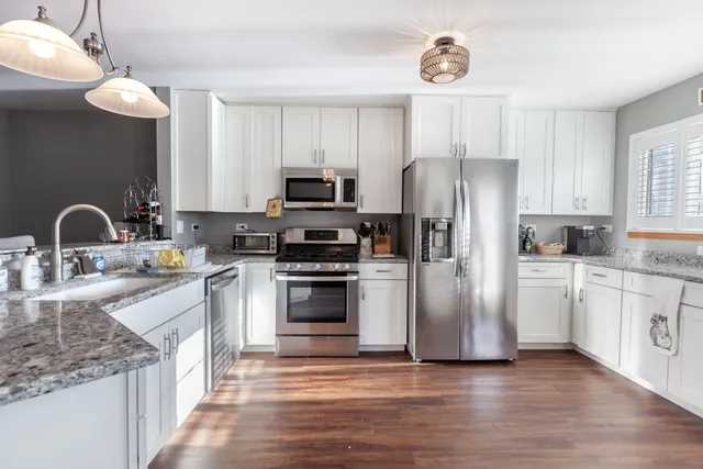 $278,000 | 437 East Willow Street, Unit 437, Elburn, IL 60119