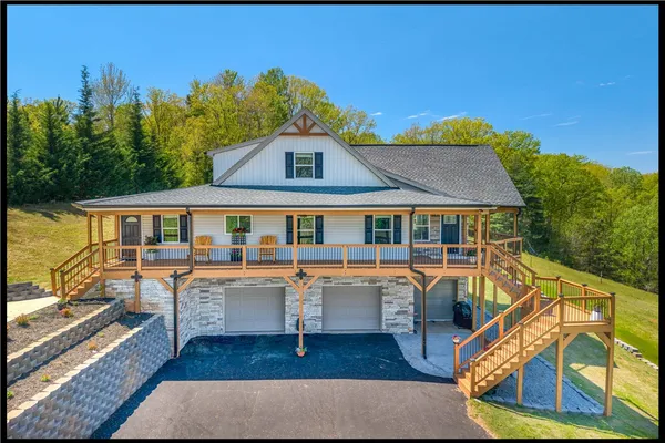 $1,275,000 | 3803 Dacusville Highway, Easley, SC 29640
