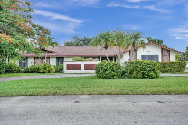$1,200,000 | 9461 Southwest 134th Street, Miami, FL 33176