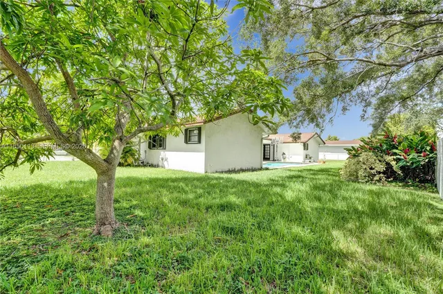 $1,200,000 | 9461 Southwest 134th Street, Miami, FL 33176