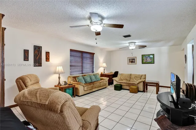 $1,200,000 | 9461 Southwest 134th Street, Miami, FL 33176