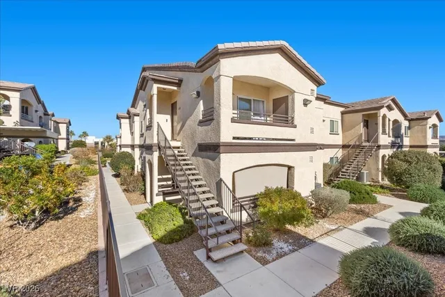 $289,900 | 2291 West Horizon Ridge Parkway, Unit 11264, Henderson, NV 89052