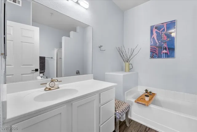 $289,900 | 2291 West Horizon Ridge Parkway, Unit 11264, Henderson, NV 89052