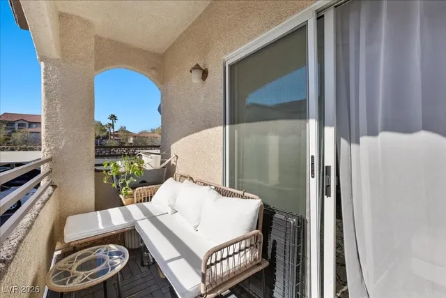 $289,900 | 2291 West Horizon Ridge Parkway, Unit 11264, Henderson, NV 89052