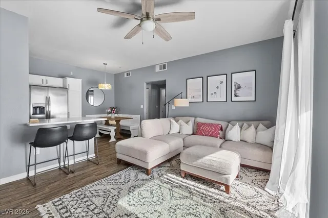 $289,900 | 2291 West Horizon Ridge Parkway, Unit 11264, Henderson, NV 89052