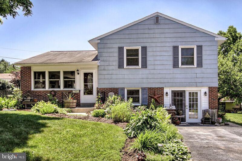 122 Henry Road Enola, PA 17025 - Photo 1 of 25 Gallery Image 1
