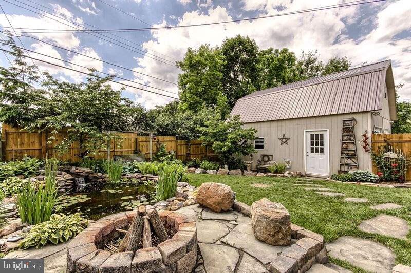 122 Henry Road Enola, PA 17025 - Photo 3 of 25 Gallery Image 3
