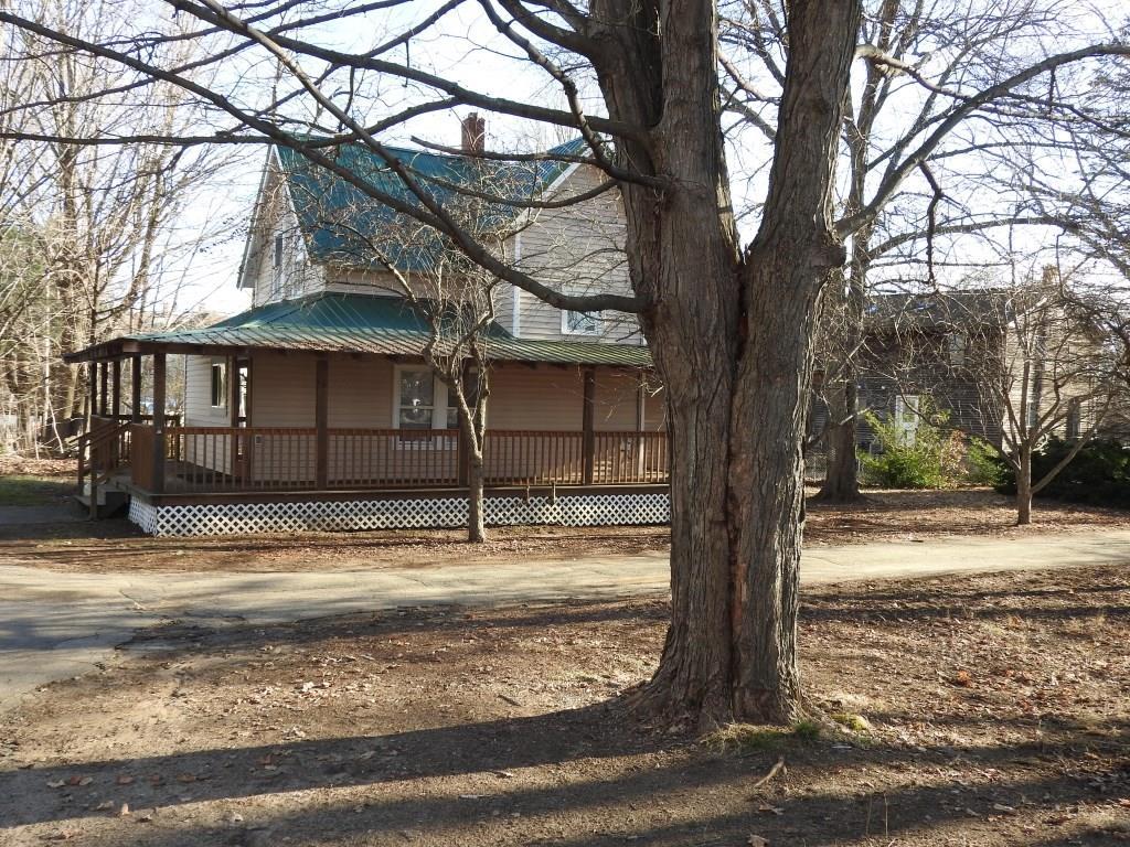 44 Pleasant Street Springvale, ME 04083 - Photo 4 of 33 Photo