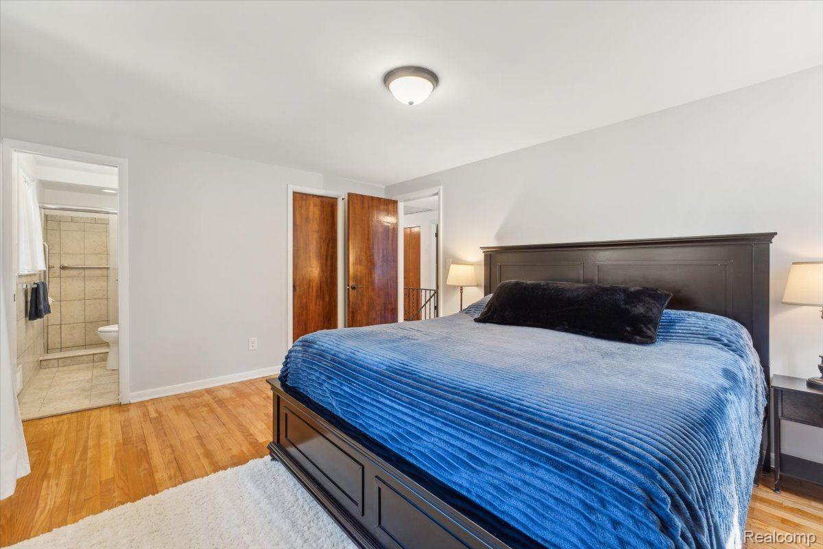 20940 Thorofare Road Grosse Ile, MI 48138 - Photo 28 of 56 Primary Suite - Bedroom 4