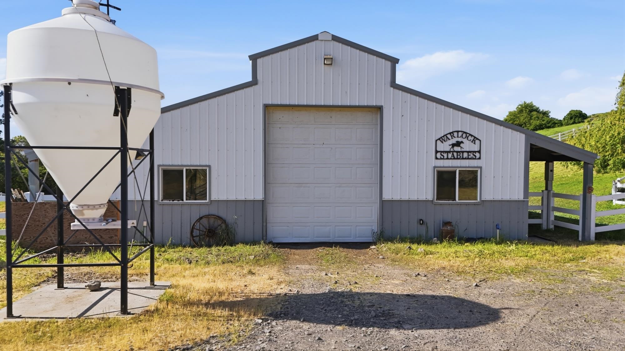 10205 South Sharon Road Spokane, WA 99223 - Photo 1 of 29