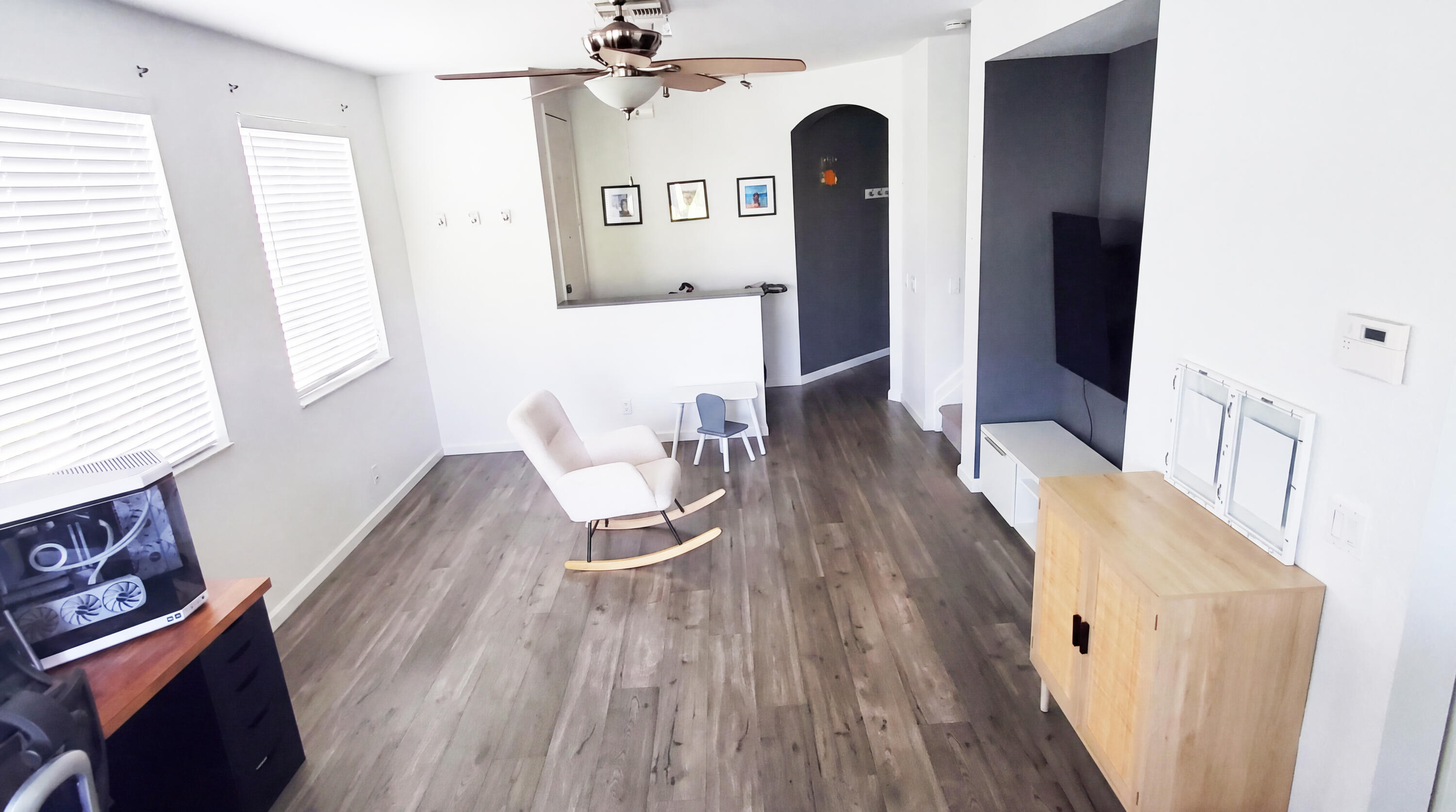 3051 Laurel Ridge Circle Riviera Beach, FL 33404 - Photo 4 of 19 Living room