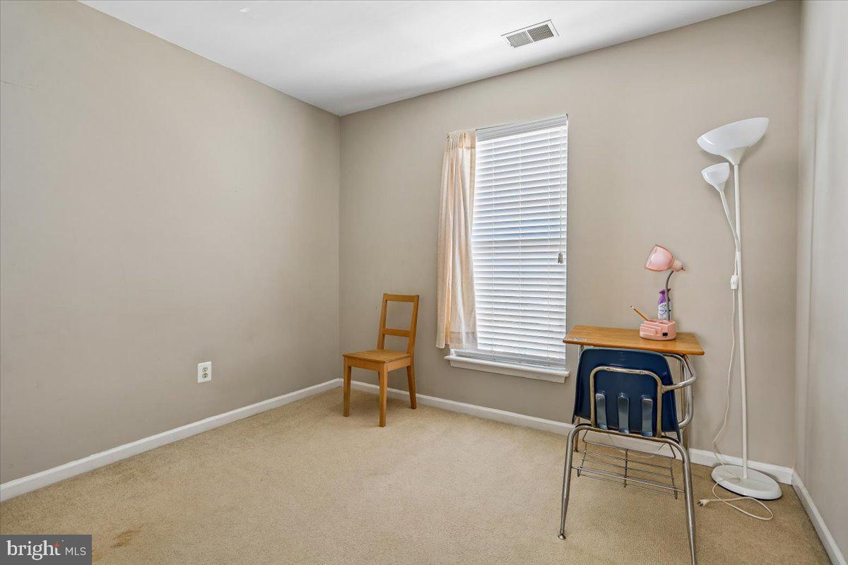 9077 Slate Stone Loop Bristow, VA 20136 - Photo 4 of 49