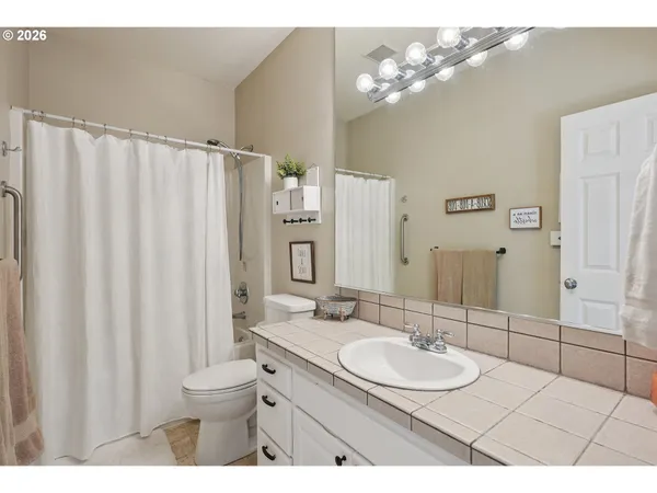 $745,000 | 16117 Southeast Goosehollow Drive, Damascus, OR 97089