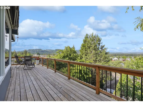 $745,000 | 16117 Southeast Goosehollow Drive, Damascus, OR 97089