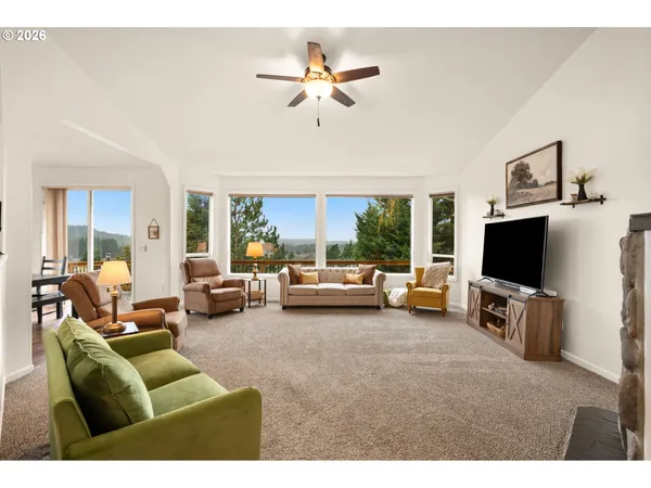 $745,000 | 16117 Southeast Goosehollow Drive, Damascus, OR 97089