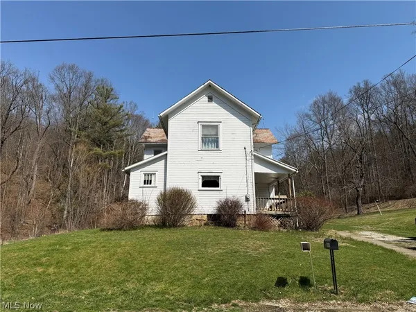 $198,900 | 6809 Leonhard Hill Road Southwest, Port Washington, OH 43837