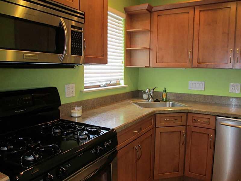 1317 Jefferson Heights Road Pittsburgh, PA 15235 - Photo 6 of 12 Kitchen.