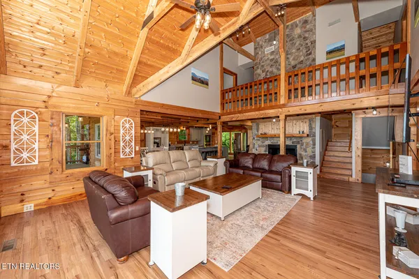 $1,299,000 | 985 Old Cades Cove Road, Townsend, TN 37882