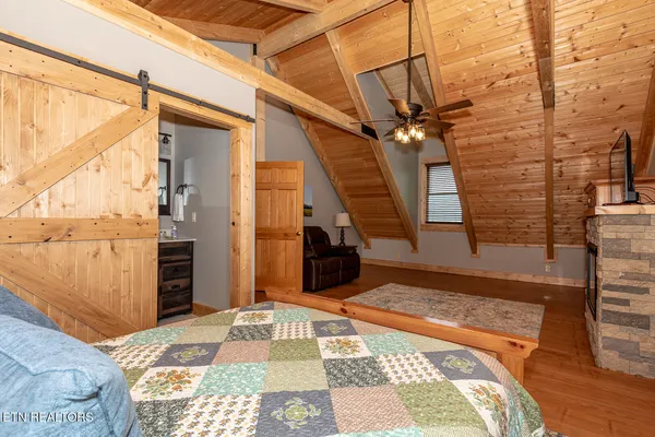 $1,299,000 | 985 Old Cades Cove Road, Townsend, TN 37882