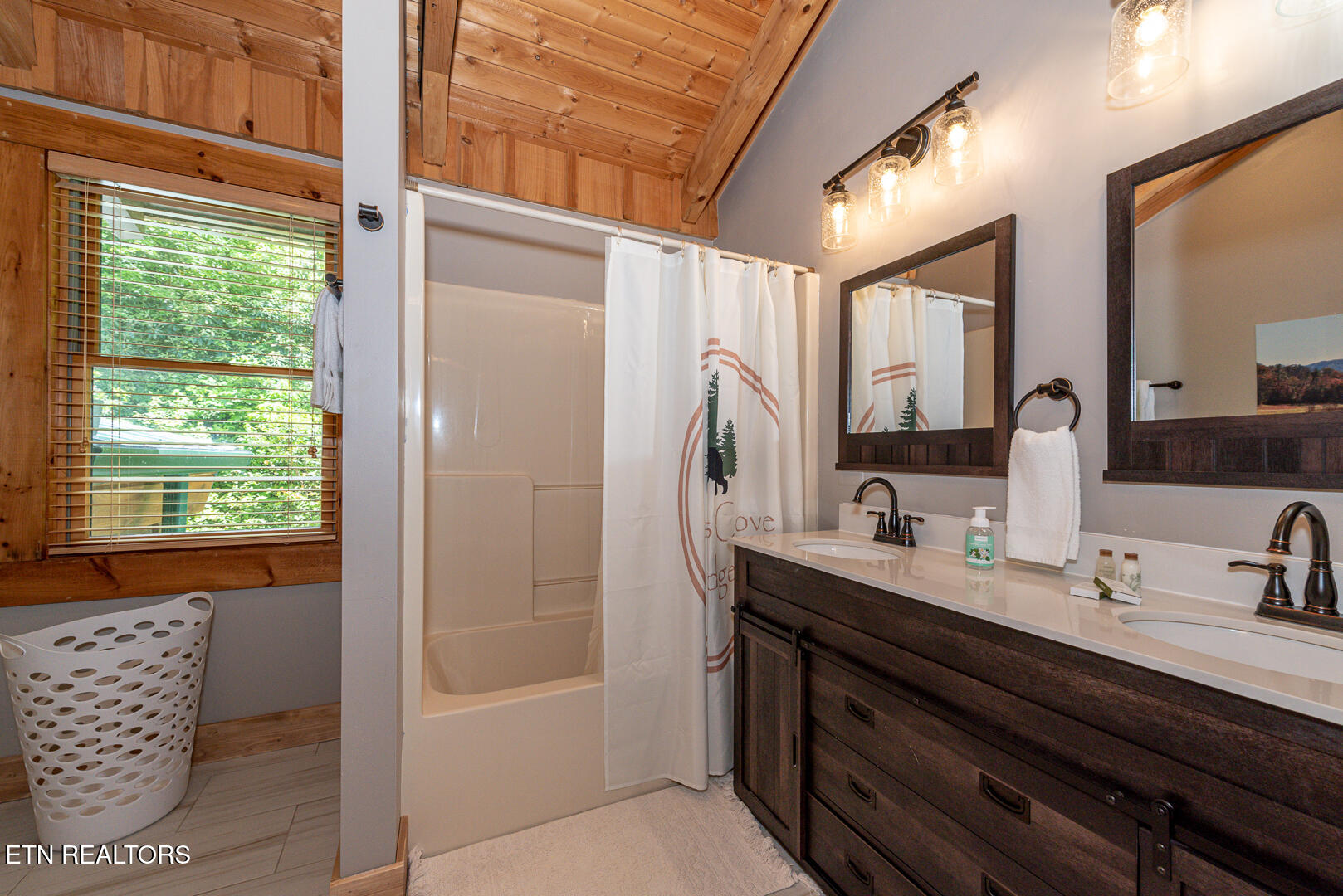 985 Old Cades Cove Road Townsend, TN 37882 - Photo 27 of 55 DSC_6410