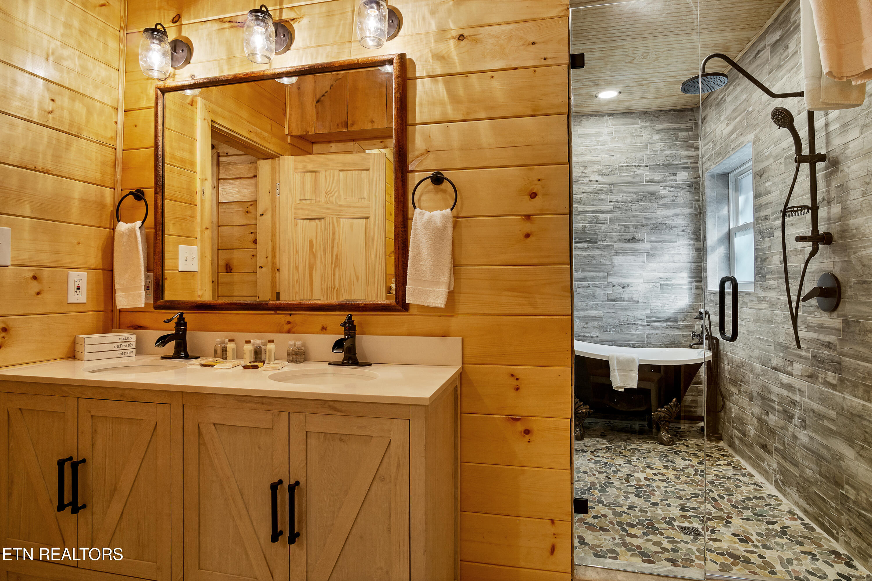 985 Old Cades Cove Road Townsend, TN 37882 - Photo 53 of 55 DSC01291