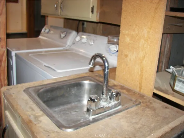 $2,300 | 21636 Sawpit Canyon Road, Cedarpines Park, CA 92322