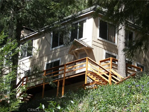 $2,300 | 21636 Sawpit Canyon Road, Cedarpines Park, CA 92322