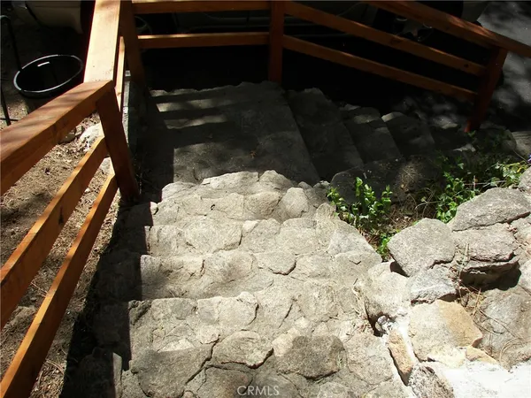 $2,300 | 21636 Sawpit Canyon Road, Cedarpines Park, CA 92322