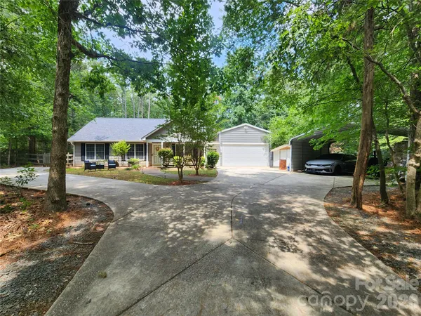 $399,000 | 8003 Hope Lane, Waxhaw, NC 28173