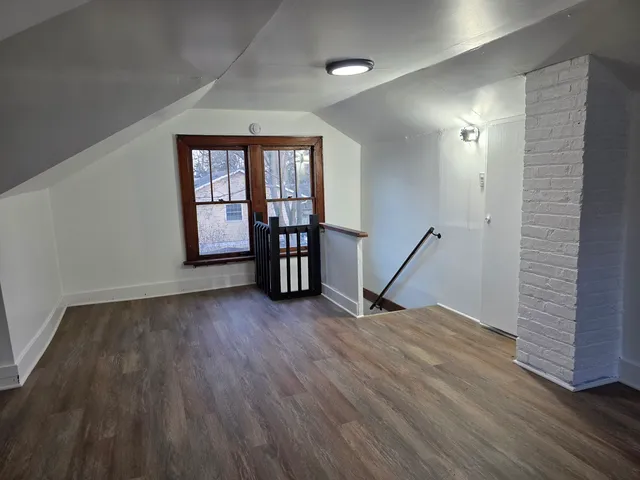 $1,950 | 117 Woodland Drive, Round Lake Beach, IL 60073