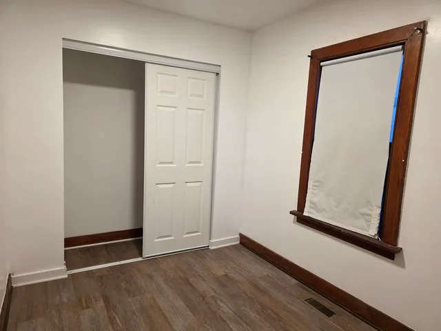 $1,950 | 117 Woodland Drive, Round Lake Beach, IL 60073