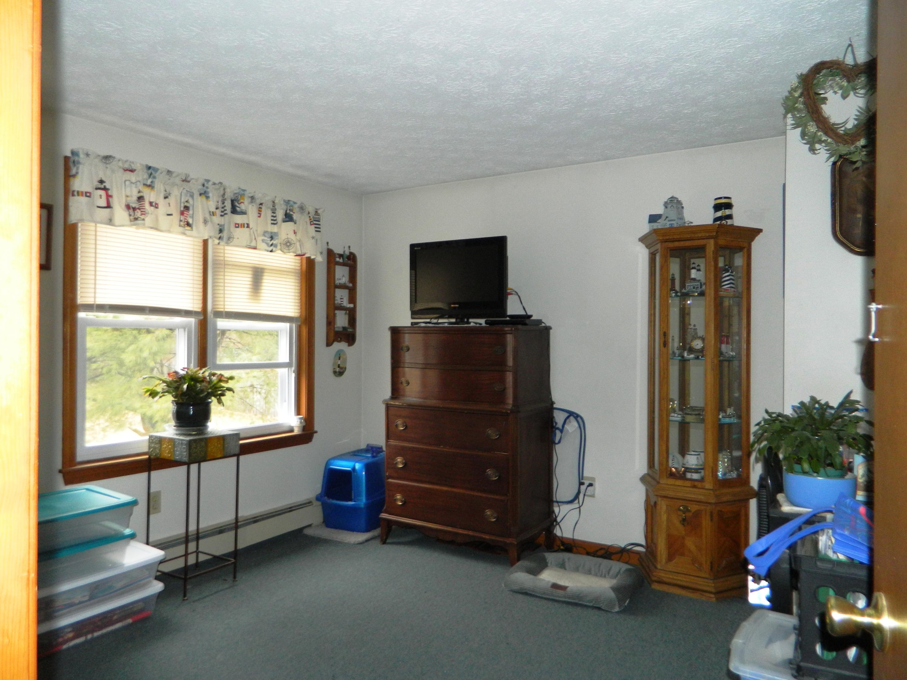 387 Main Street Springvale, ME 04083 - Photo 8 of 17 Unit B Bedroom 2 - 387 Main Street Spri