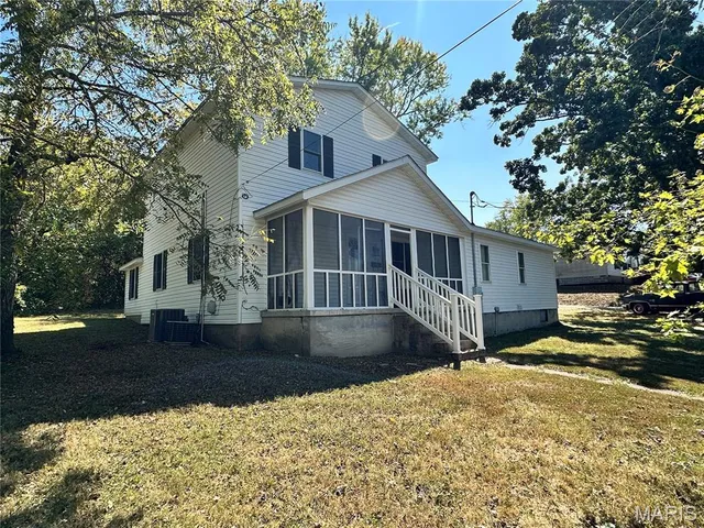 $219,900 | 604 South Elmer Street, Salem, MO 65560