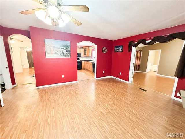 $219,900 | 604 South Elmer Street, Salem, MO 65560