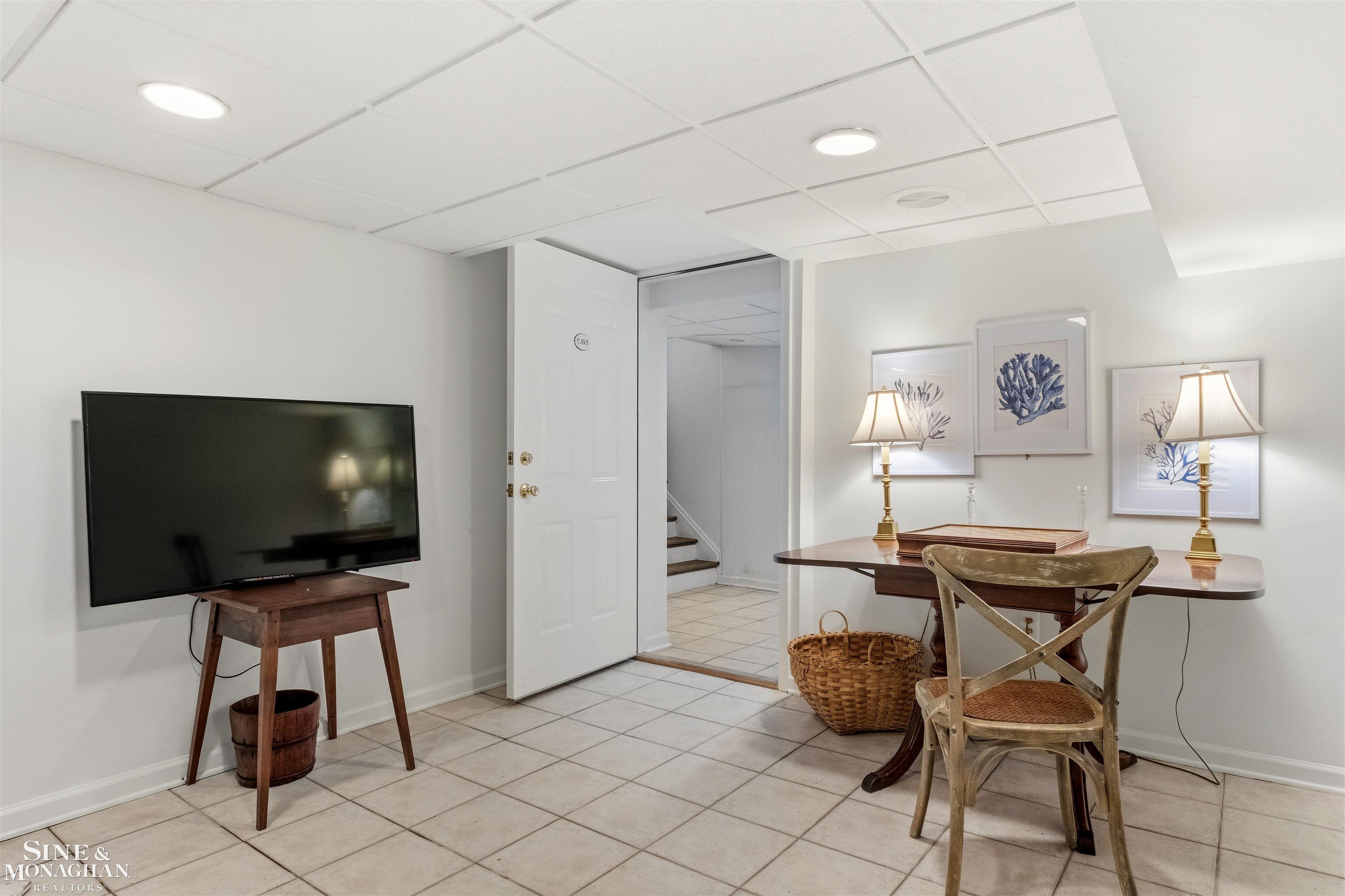 398 Rivard Boulevard Grosse Pointe, MI 48230 - Photo 52 of 64
