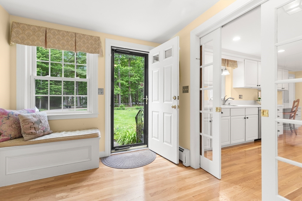 5 Blueberry Lane Topsfield, MA 01983 - Photo 3 of 27