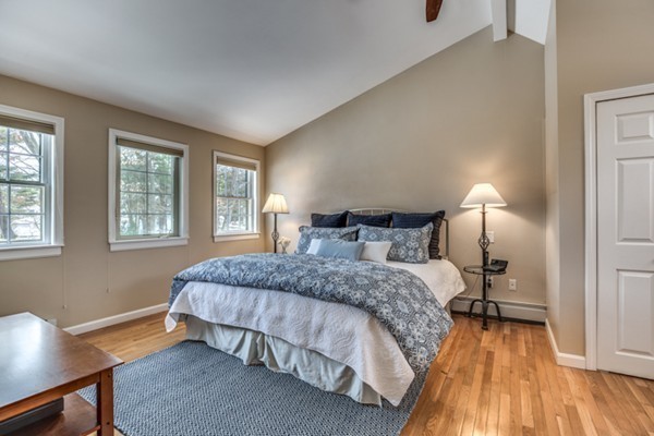 38 Munroe Road Lexington, MA 02421 - Photo 8 of 20