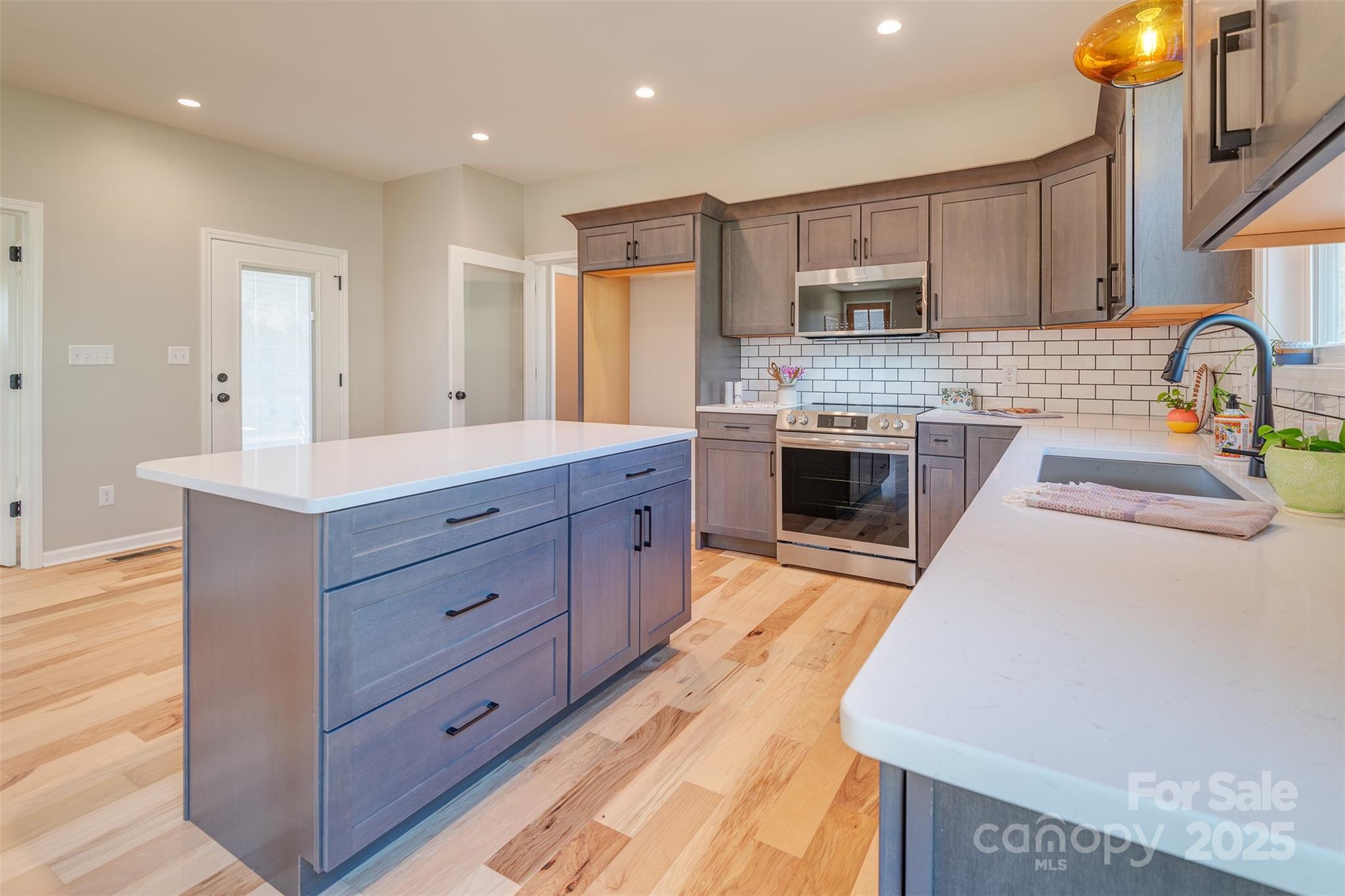 34 Gudger Road Candler, NC 28715 - Photo 12 of 33 Gallery Image 12
